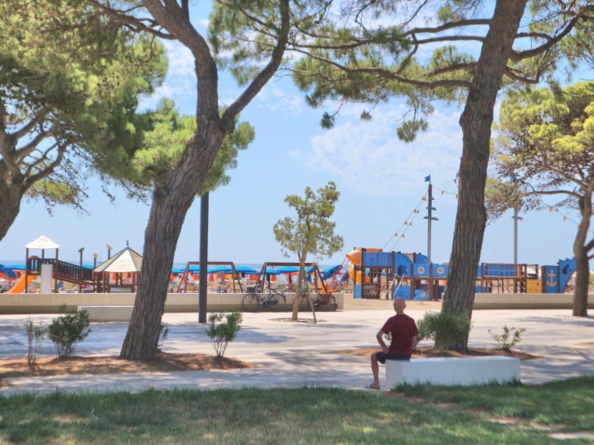 Letizia Apartman Lignano Sabbiadoro Kültér fotó