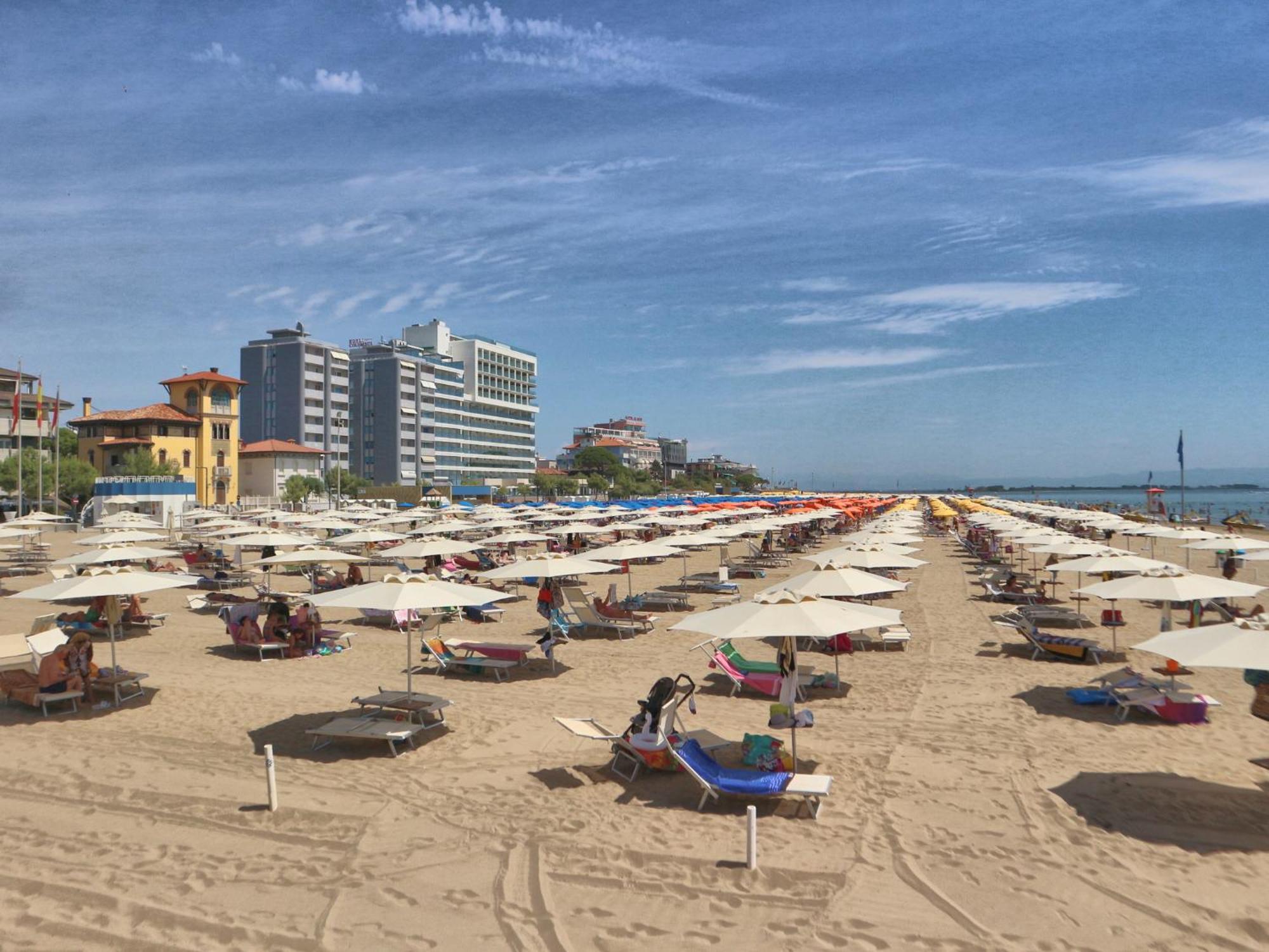 Letizia Apartman Lignano Sabbiadoro Kültér fotó