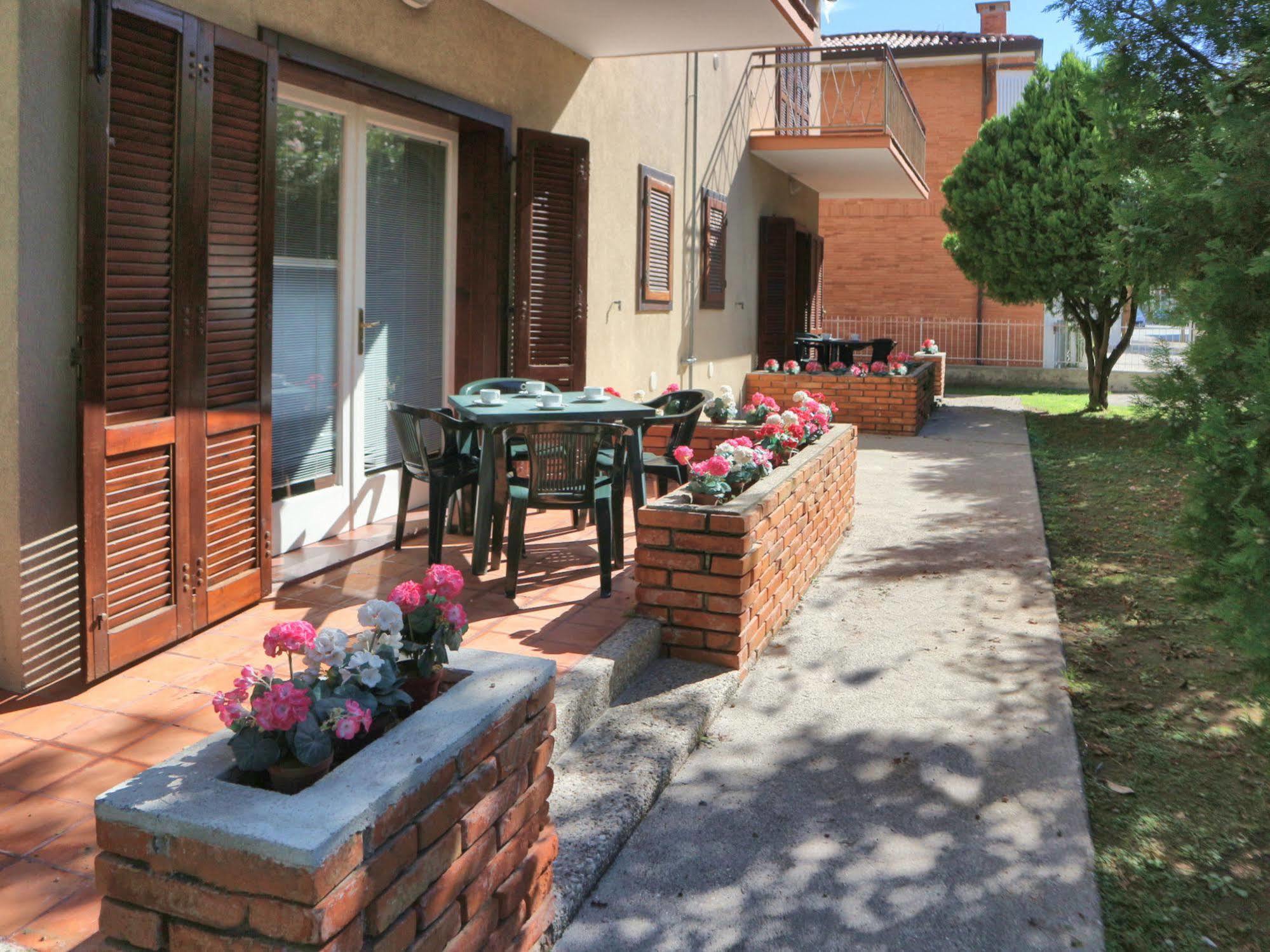 Letizia Apartman Lignano Sabbiadoro Kültér fotó